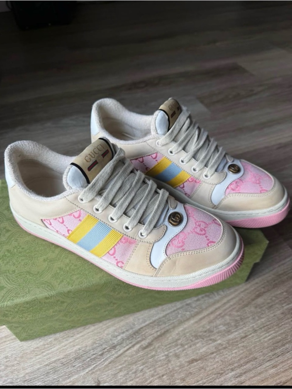 Gucci Cream, Pink & Yellow Low-Top Sneakers - Picture 2 of 5